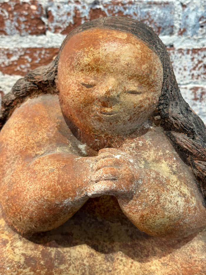Meditating Girl Statue - Sculpture in Pyrophyllite Patinated Stone